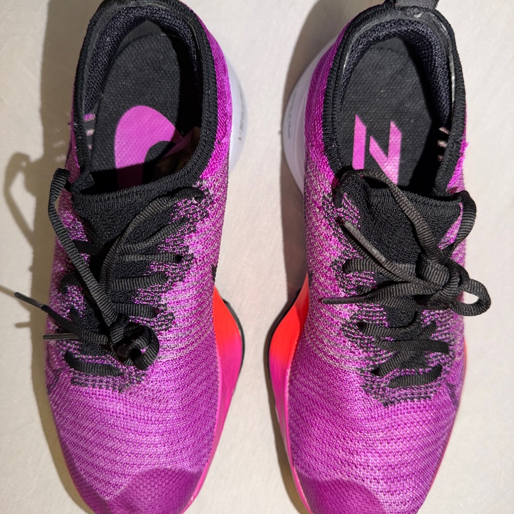 WMNS 7 Nike Air Zoom Tempo NEXT% Flyknit 'Hyper Violet - Picture 10 of 15